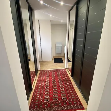 Le Leberou * Сарла-ла-Канеда