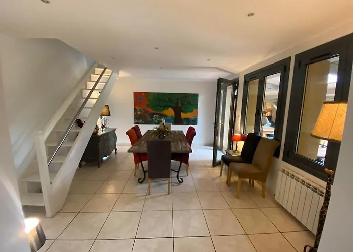 Le Leberou * סרלה-לה קנדה