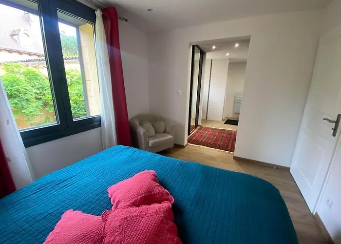 וילה Le Leberou סרלה-לה קנדה