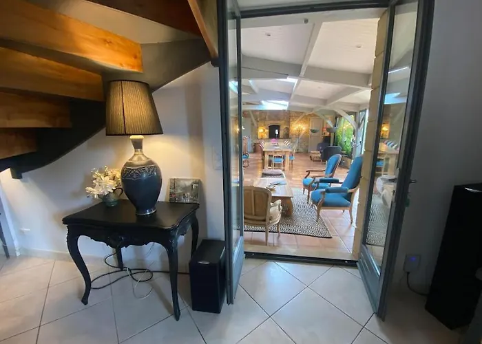 וילה Le Leberou *