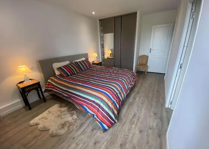 Le Leberou סרלה-לה קנדה