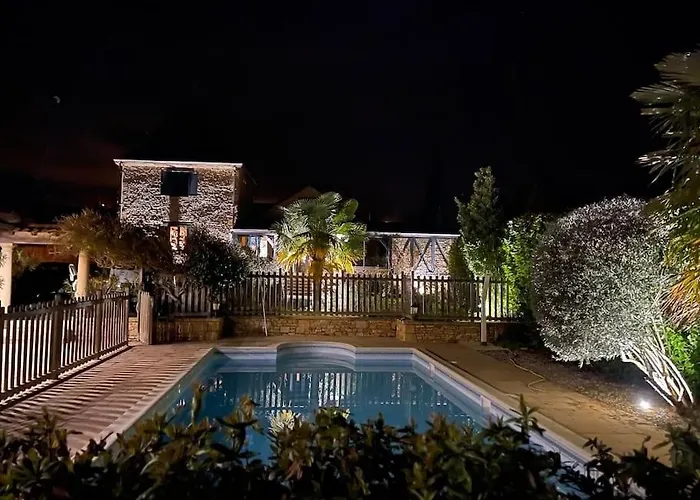 וילה Le Leberou *